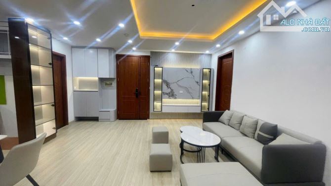 CẦN BÁN GẤP CHUNG CƯ NAM TRUNG YÊN – 2 NGỦ, 2 VỆ SINH – GIÁ CHỈ 4,5 TỶ TẶNG NỘI THẤT