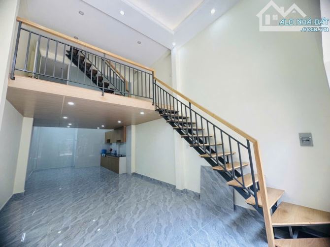 QUÁ RẺ!! Chỉ 8 tỷ 2-DT Tận 70m2- Nhà HXH Bàu Cát -hàng hiếm ạ