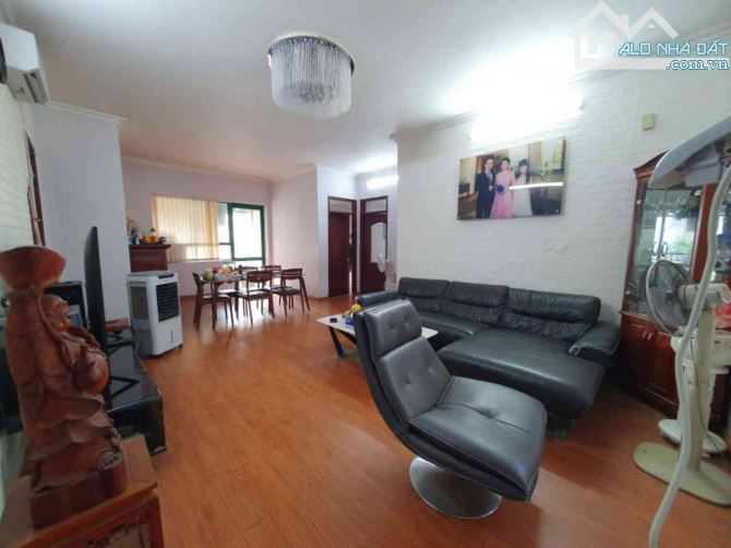 CHUNG CƯ HOÀNG ĐẠO THÚY – LÔ GÓC 3 THOÁNG – FULL NỘI THẤT ĐẸP