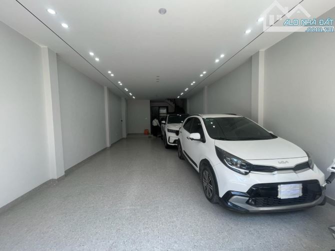 BÁN NHÀ MẶT PHỐ TRẠM, LONG BIÊN – ĐƯỜNG RỘNG 10M, KINH DOANH – 60M², 7 TẦNG – 24 TỶ