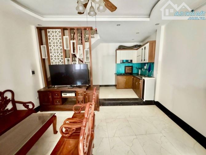 BÁN NHÀ TRUNG PHỤNG ĐỐNG ĐA 26M² 4 TẦNG NGÕ BA GÁC GẦN Ô TÔ 4.35 TỶ
