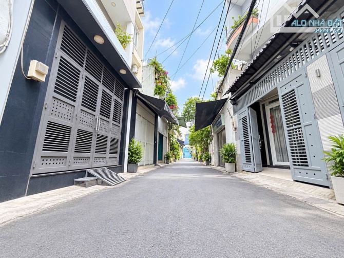 TP149- BÁN NHÀ TRỊNH ĐÌNH TRỌNG -59m2 -Ngang 5.5m - 3 Tầng - GIÁ : 5.5 TỶ TL