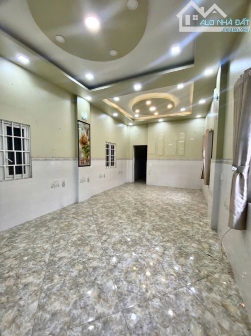 NHÀ 6 TẦNG - DT 225M - NGAY AEON TÊN LỬA - THANG MÁY - XE TẢI RA VÀO - KINH DƯƠNG VƯƠNG -