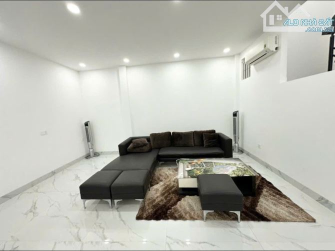 ☘️Bán Nhà 3 tầng ngang 5.2m mặt tiền đường Mê Linh - TTTP Nha Trang sổ hồng