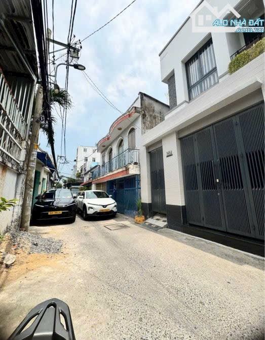 Bán nhà HXH hẻm xe hơi Phạm Thế Hiển Quận 8, 94m2, 2 tầng, 4PN