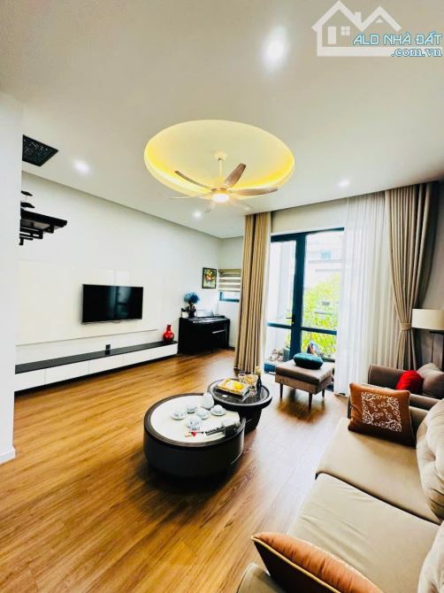 Phân Lô Ô Tô Tránh Vỉa Hè Ngõ 61 Lạc Trung 68M2 7T Thang Máy Ở Kết Hợp Văn Phòng Giá 27 Tỷ