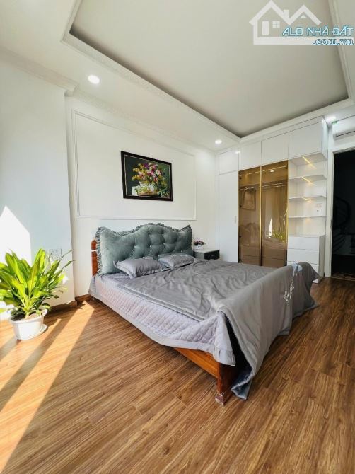 NHÀ PHÂN LÔ KIM ĐỒNG HOÀNG MAI KINH DOANH 110M 7 TẦNG GIÁ 33.5 TỶ