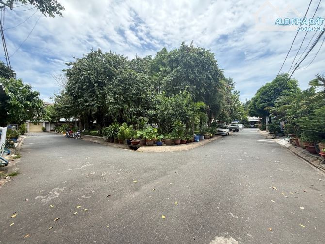 khu nội bộ 100m2 - xây tự do Nguyễn ảnh thủ ngay UBND chợ Hiệp Thành Quận 12