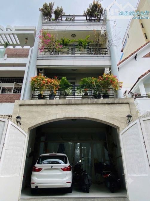 Chốt giá 3Tỷ390 cho nhà Mặt tiền Nguyễn Văn Công, GV (DTCN 108m2) sẵn cho thuê 22TR/Tháng