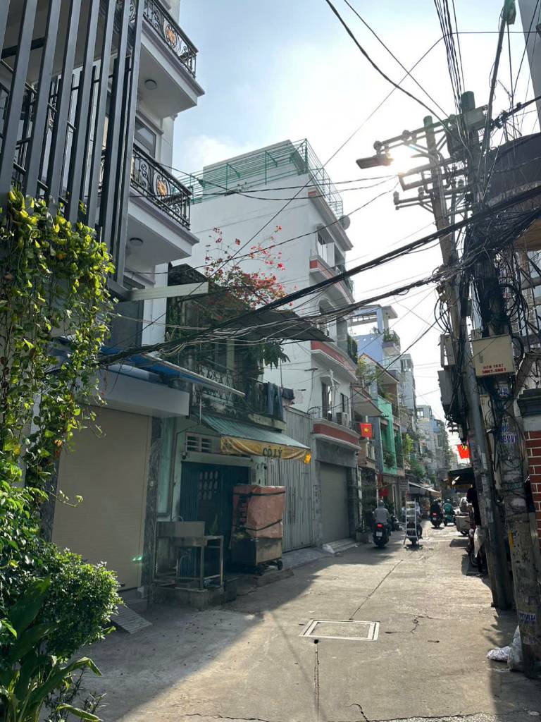 Bán nhà mặt tiền Nguyễn Chí Thanh Quận 5, ngang 6.6x30m DTCN 198m2, giá 71 tỷ TL