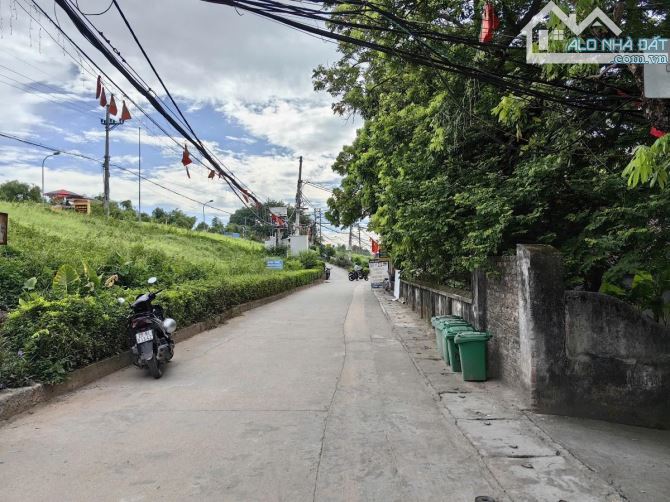 4.9 TỶ 32m 5 TẦNG MẶT TIỀN 6m LIÊN MẠC THƯỢNG CÁT BẮC TỪ LIÊM NHÀ DÂN XÂY 5 TẦNG MỚI