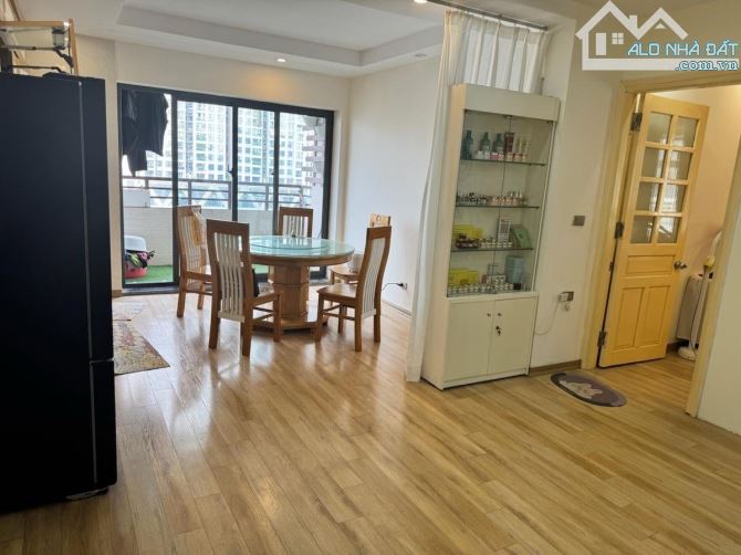 Bán căn chung cư CT1A Mỹ Đình - 109m2 - 4 Phòng ngủ - Giá 7,2 tỷ