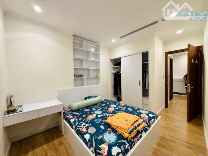 CHUNG CƯ PARK 10 TIME CITY 75M 2 NGỦ GIÁ 8.2 TỶ