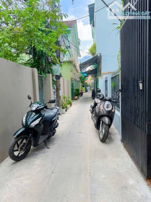 🔥 Nhà gác lửng 2mk k249/.. Hà Huy Tập. 👉Nhà gồm: 3pn, wc, phòng khách, bếp, sân xe,