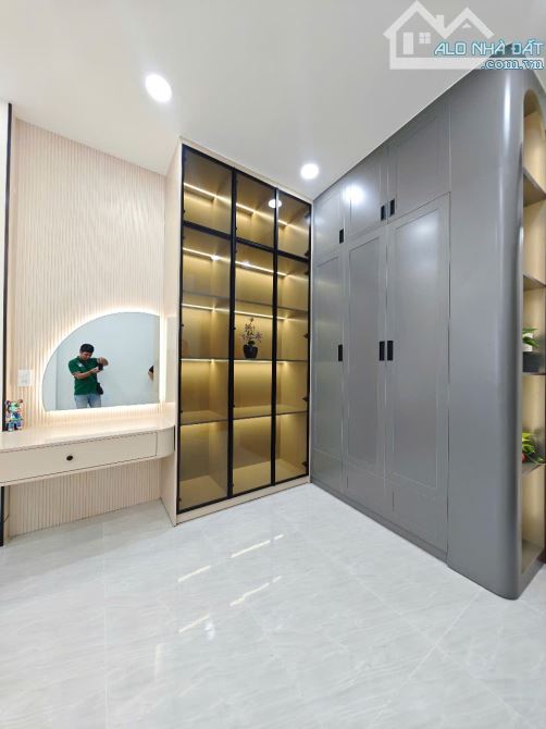 Bán Nhà hẻm xe hơi Tô Hiến Thành Quận 10, cách 1 căn ra mặt tiền, 4x20m 4 tầng, chỉ 11.9tỷ