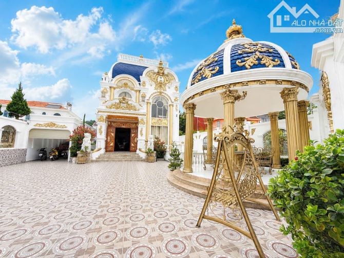 Biệt thự Mai Anh Đào 500m2 bề thế khuôn viên sân vườn rộng ngay thung lũng tình yêu giá 40