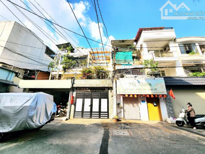 DT 7x10,5m nở 7,4m. HXH (8m) ngay Đường 3 Tháng 2, P.Bình Thới. Giá cực tốt