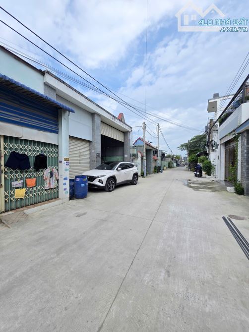 Bán kho xưởng 10×49.2m, hẻm Bình Chuẩn 34 gần Ngã Tư Bình Chuẩn (đang thuê 24tr/th)