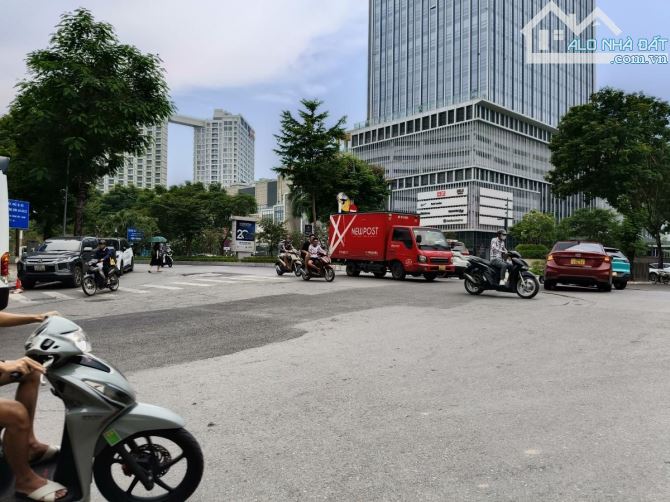 🔥 75 TỶ – MẶT PHỐ ĐI BỘ TRỊNH CÔNG SƠN – DÒNG TIỀN ỔN ĐỊNH – NHÀ LÔ GÓC SIÊU HIẾM HỒ TÂY!