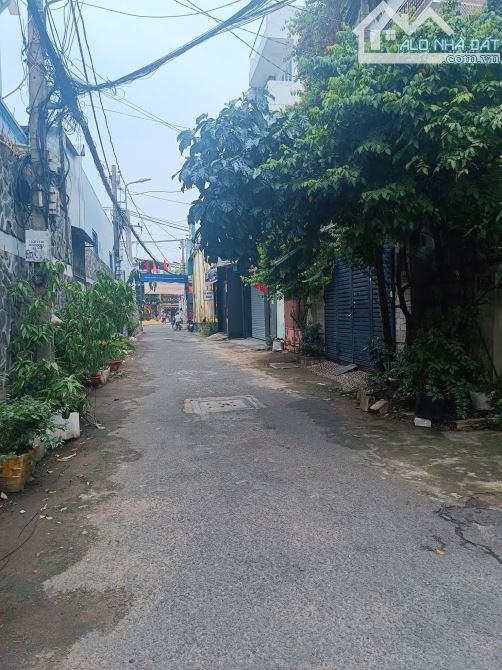Bán nhà hẻm 7m Thoại Ngọc Hầu Tân Phú 4.5x17m cấp 4 giá 8.7 tỷ TL (gần ngay Nguyễn Sơn)