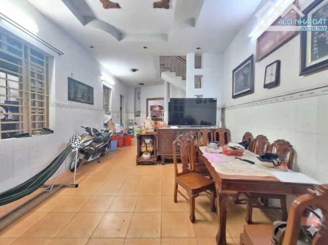 5 TỶ - 110M2 - NHÀ 3 TẦNG - NGAY CHỢ THỦ ĐỨC, TRƯỜNG THỌ