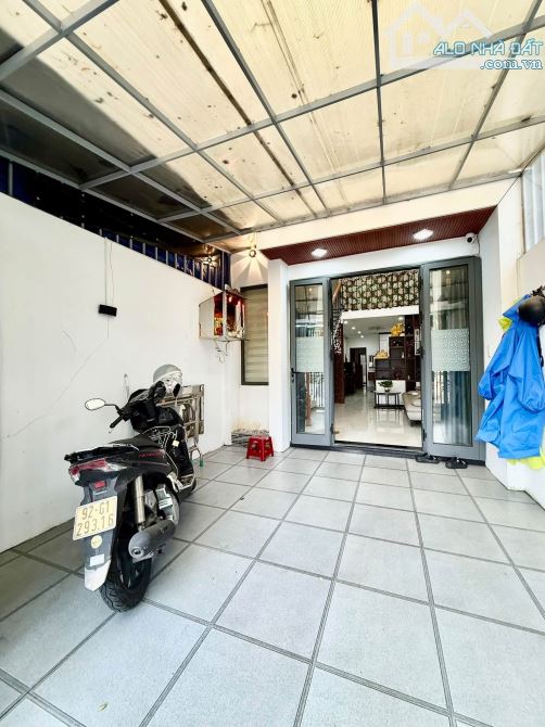 🔥 Nhà mặt tiền , giá zẻ 3.85 tỉ - Nhà gác đúc đường 5m5 Trường Chinh . Gần cầu vượt