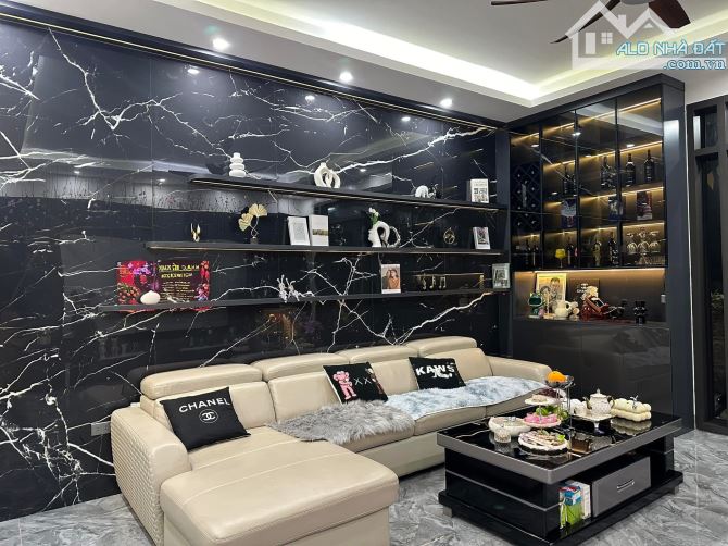 BÁN NHÀ LÂM DU, PHƯỜNG BỒ ĐỀ 86M2, 7 TẦNG, 13.8 TỶ, THANG MÁY, VIEW CẦU TRẦN HƯNG ĐẠO