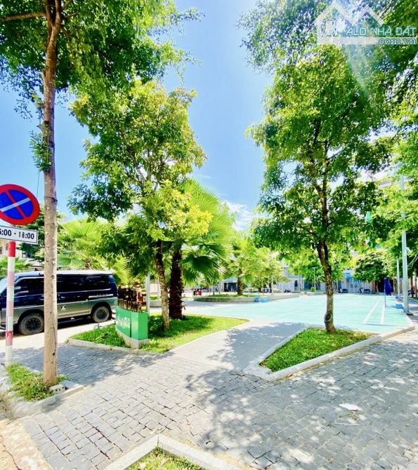 Sập Hầm 3 TỶ - Nhà 3 Tầng Ngay Chợ Hoà Cường Bắc - 110m2 - MT 7m5 - 10tyx ( Rẻ Hiếm Có )