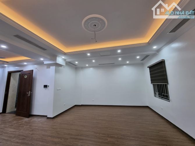 BÁN NHÀ PHỐ HỒ TÙNG MẬU, CẦU GIẤY – 98M², 8 TẦNG, 14 PHÒNG, MT 6,8M – 13 TỶ – Ô TÔ