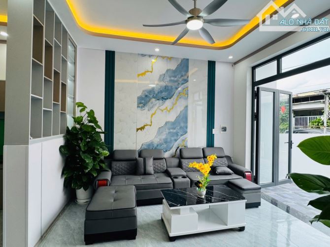 BÁN NHÀ MAI CHÍ THỌ LONG BIÊN 50M² 2 TẦNG VỈA HÈ Ô TÔ TRÁNH KINH DOANH 3.9 TỶ