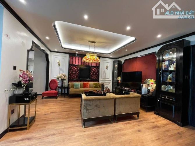 BÁN NHÀ MẶT PHỐ HOÀNG CẦU ĐỐNG ĐA 76M² MT 10M KINH DOANH 16.5 TỶ