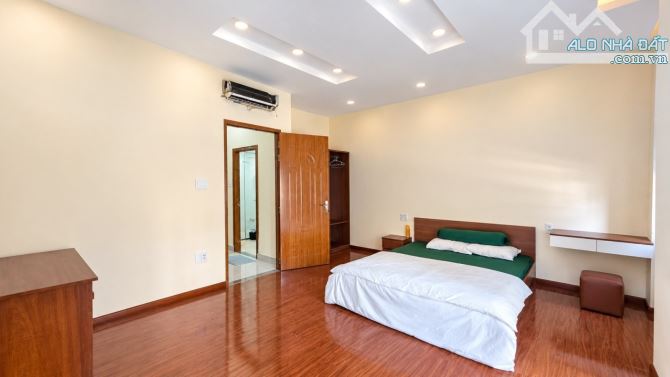 NHÀ PHỐ COMPOUND KHANG ĐIỀN - 100M2(5x20) - 3 TẦNG 4PN - TRỤC CHÍNH NỘI KHU - GIÁ 10.x TỶ