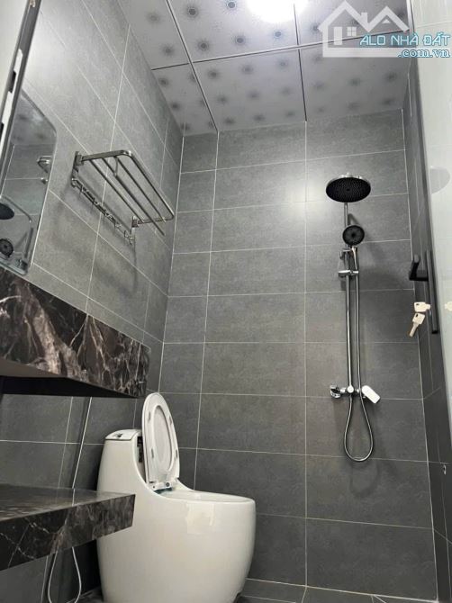NHÀ NGAY BẾN XE PHÍA NAM - FULL NỘI THẤT - GIÁ CHỈ:1,898 TỶ