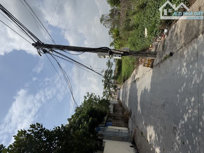Bán dãy trọ 3 phòng gần kcn An dương, chỉ 1,xx tỷ