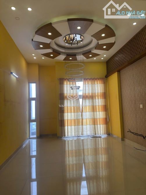 Kẹt tiền 💰bán GẤP nhà 1T2L hẻm ô tô Phan Chu Trinh, 100m², gần công viên hồ, chỉ 10.5 tỷ