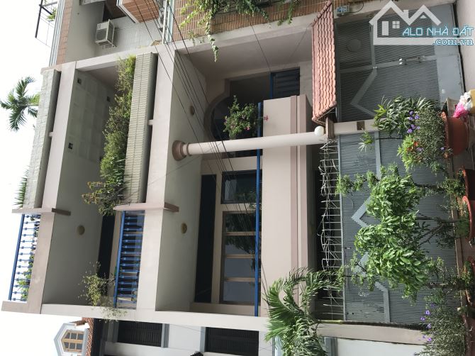 Biệt thự Đào Duy Anh (DT: 7.3x16.5m) Phường 9, Phú Nhuận giá nhỉnh 17 tỷ