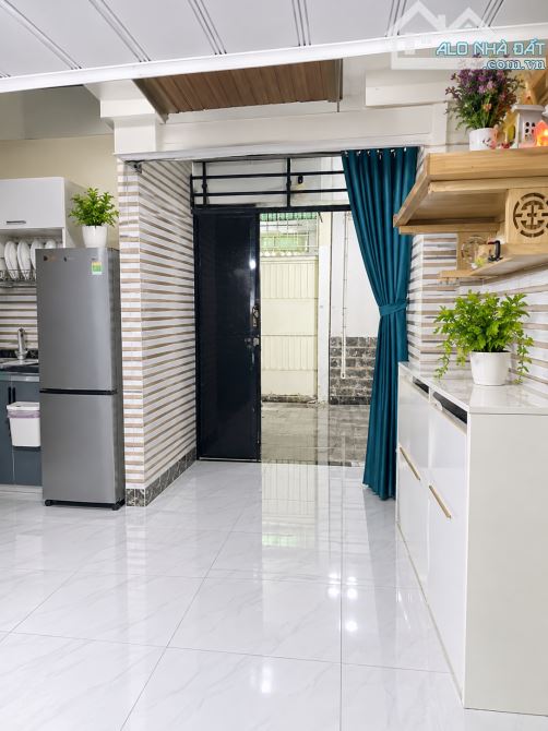 [ Nhà Đẹp Quận GÒ VẤP ] Đường THỐNG NHẤT - Hẻm Xe Hơi Sát Mặt Tiền - 2 TỶ 25