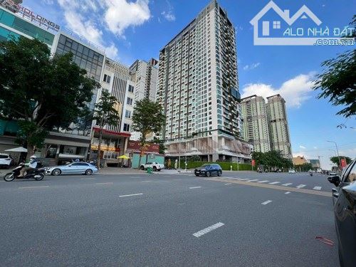 Đất mặt tiền Trương Văn Bang, P. Thạch Mỹ Lợi, TP. Thủ Đức xây hầm+7 tầng giá 450 triệu/m2