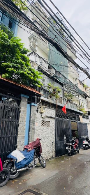 Bán CHDV 8 Tầng 50 phòng Dòng Tiền 200tr/Tháng - Ngang Khủng Gần 10m ~ 220m2 Chỉ 39,8 Tỷ