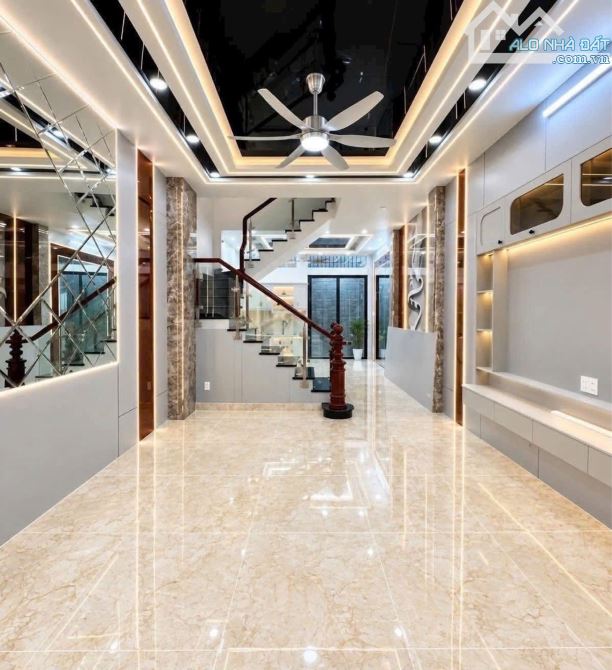 Chủ giảm mạnh 200tr bán nhà 50m2 4 tầng ngang 4.2m hẻm xe hơi thông koQH KDC hiện hữu