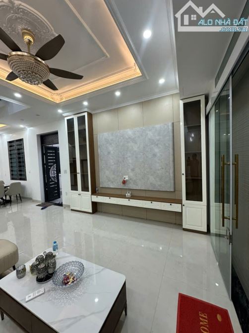 BÁN NHÀ VÂN TRA, AN DƯƠNG, 65M2 × 3 TẦNG, LÔ GÓC, GIÁ NHÔ 2TY