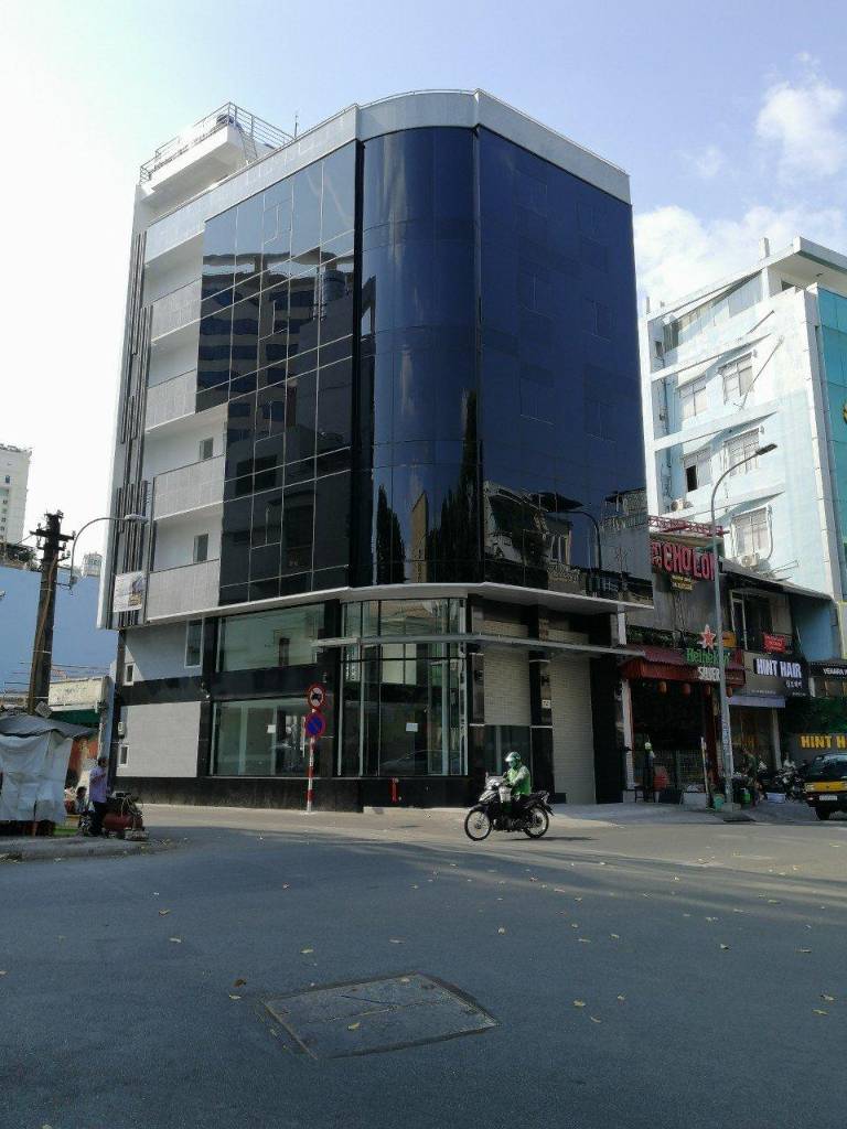 Bán tòa nhà 2MT Trần Quốc Toản Quận 3, DT 8.5x16m hầm 7 tầng, HĐT 250 triệu/tháng