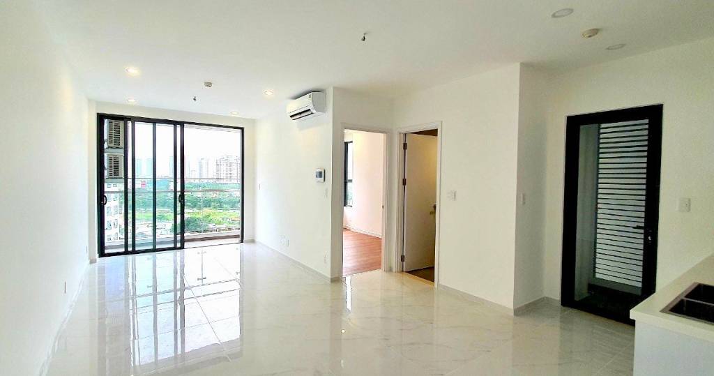 Bán Căn hộ D’Lusso, 1 phòng ngủ, tầng trung, nhà cơ bản dễ thiết kế, sổ sẵn công chứng