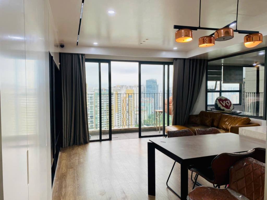 Bán căn hộ Vinhomes D'capitale, tòa C7 căn 3PN 95m2, tầng trung đón gió, chỉ nhỉnh 11 tỷ
