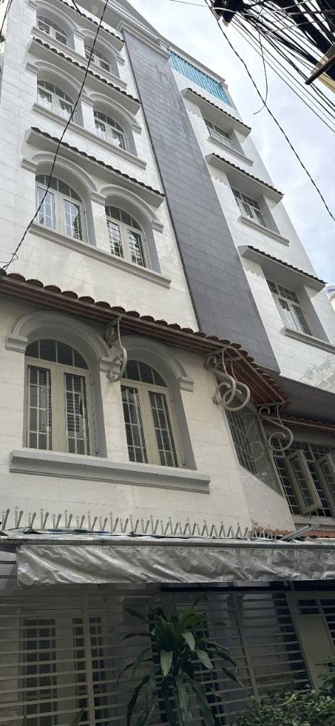 BÁN NHÀ HẺM XE HƠI ĐƯỜNG NGUYỄN VĂN TRỖI, PHÚ NHUẬN, NGANG 7.3M 11 PHÒNG, GIÁ CHỈ 13.5 TỶ