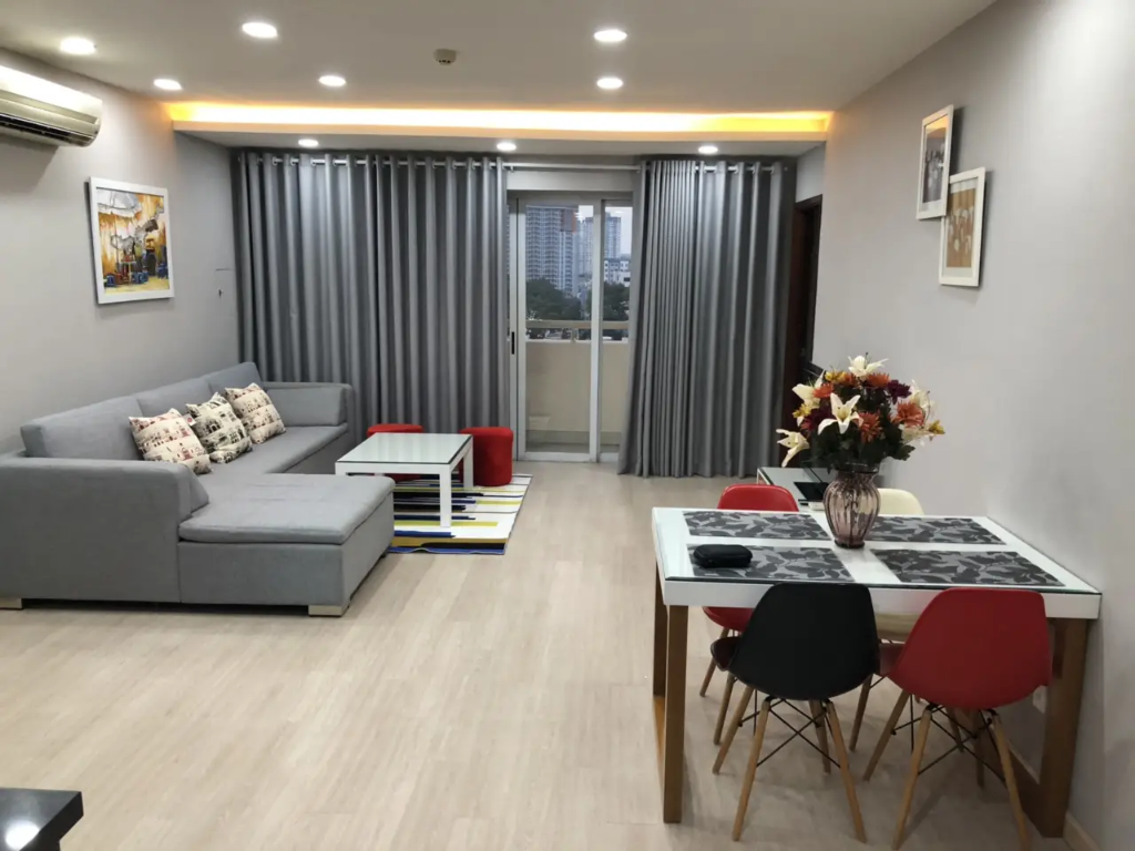GIẢM GIÁ, BÁN GẤP CĂN HỘ HÙNG VƯƠNG PLAZA, QUẬN 5, 130M² 3PN SỔ HỒNG RIÊNG, CHỈ 9.4 TỶ