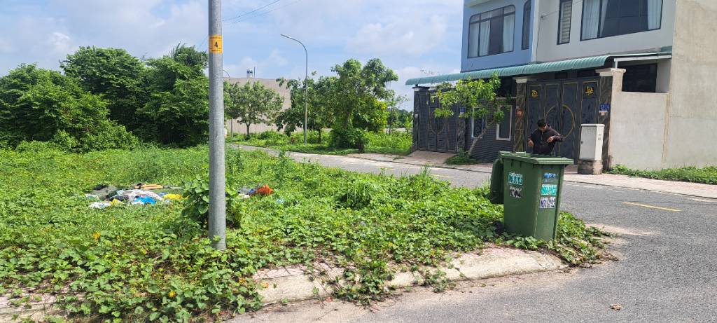 Bán đất mặt tiền đường Trung Lập, Thái mỹ, 125m2 full thổ cư, sổ sẵn 1.35 tỷ