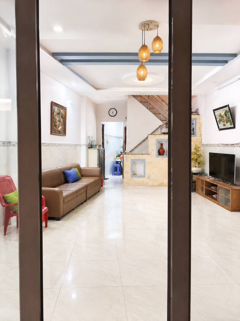 BÁN NHÀ NGUYỄN THỊ THẬP QUẬN 7, 3 PHÒNG NGỦ MẶT TIỀN 6M, HẺM Ô TÔ VF3 GẦN CHỢ TÂN MỸ, GIÁ 4.99 TỶ