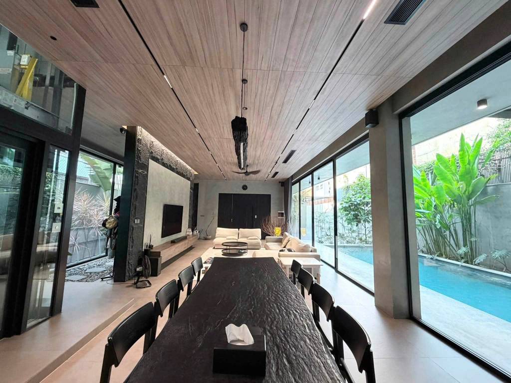 BÁN BIỆT THỰ NGUYỄN Ư DĨ THẢO ĐIỀN, KHUÔN ĐẤT HIẾM 534M² VUÔNG VỨC, NỘI THẤT CAO CẤP HƠN 30 TỶ