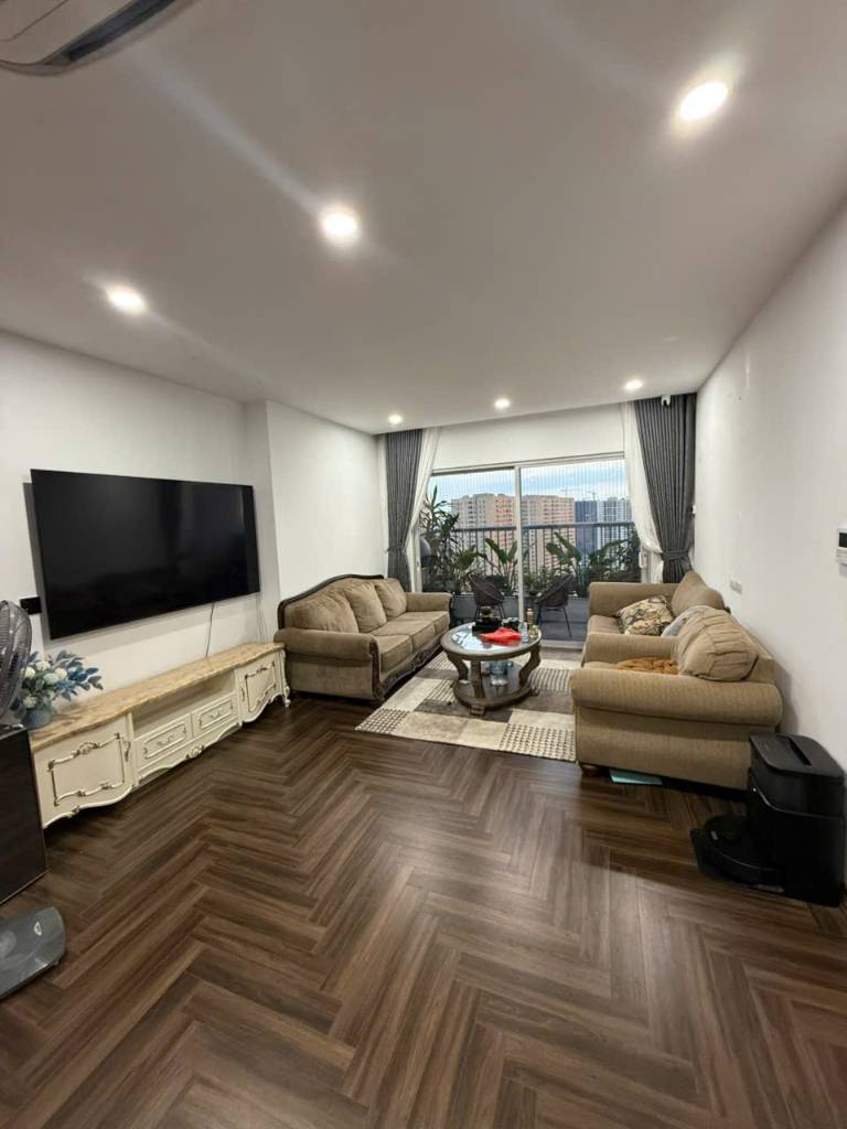 Bán cănhộ Ecolife Capitol, 3 ngủ, dt 103m2 tầng trung view Tố hữu, sổ hồng lâu dài, giá 8 tỷ